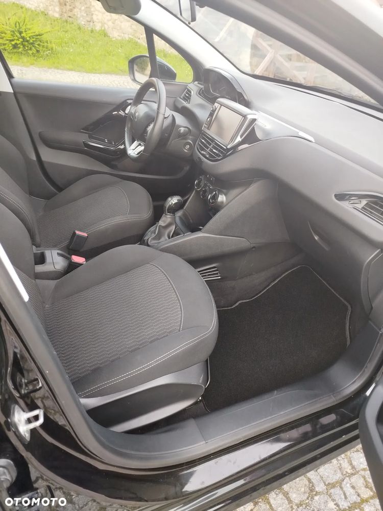 Peugeot 208 1.2 PureTech Access - 19