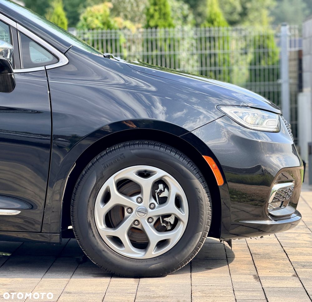 Chrysler Pacifica - 15