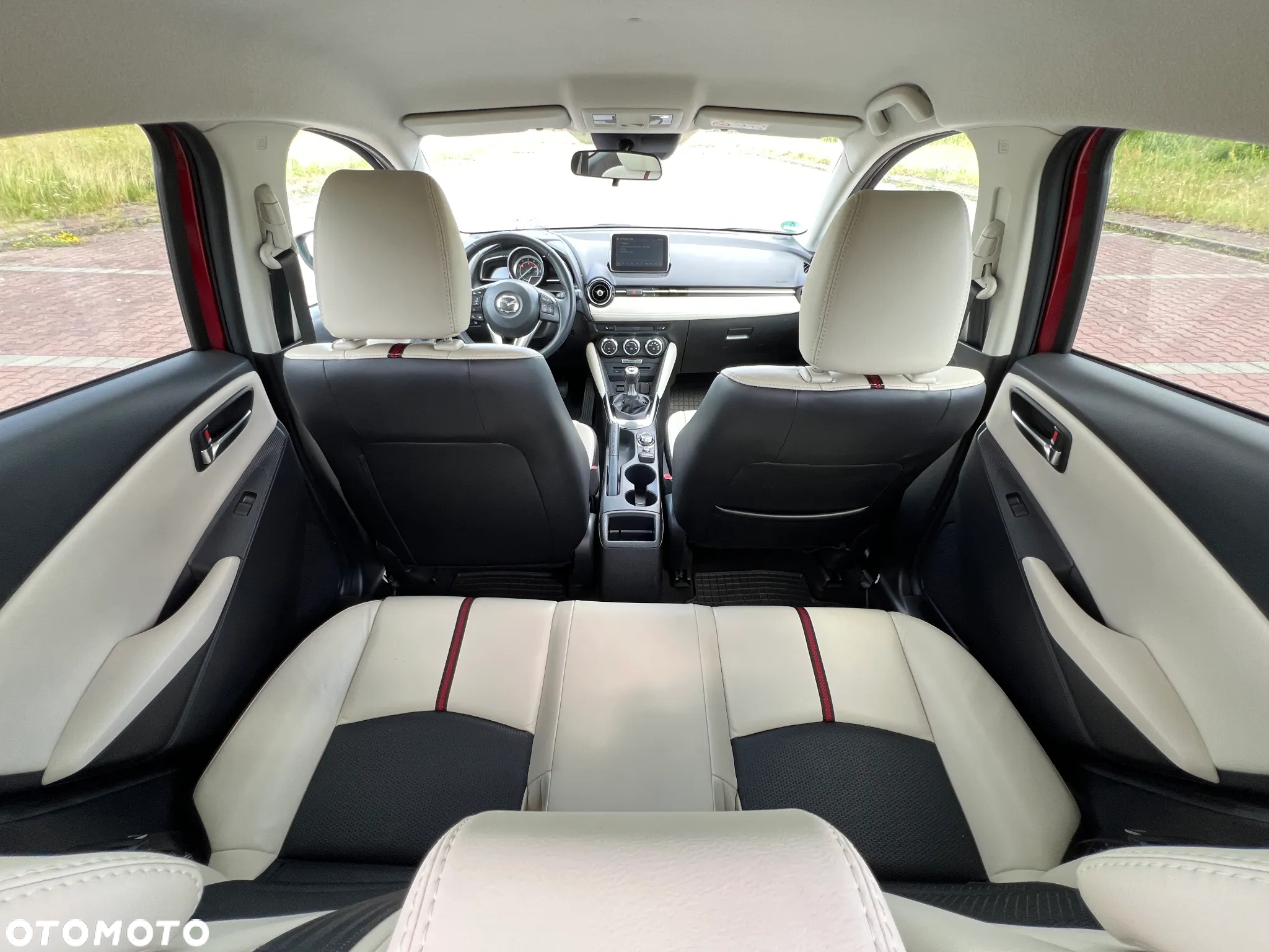 Mazda 2 SKYACTIV-G 90 White Edition - 18
