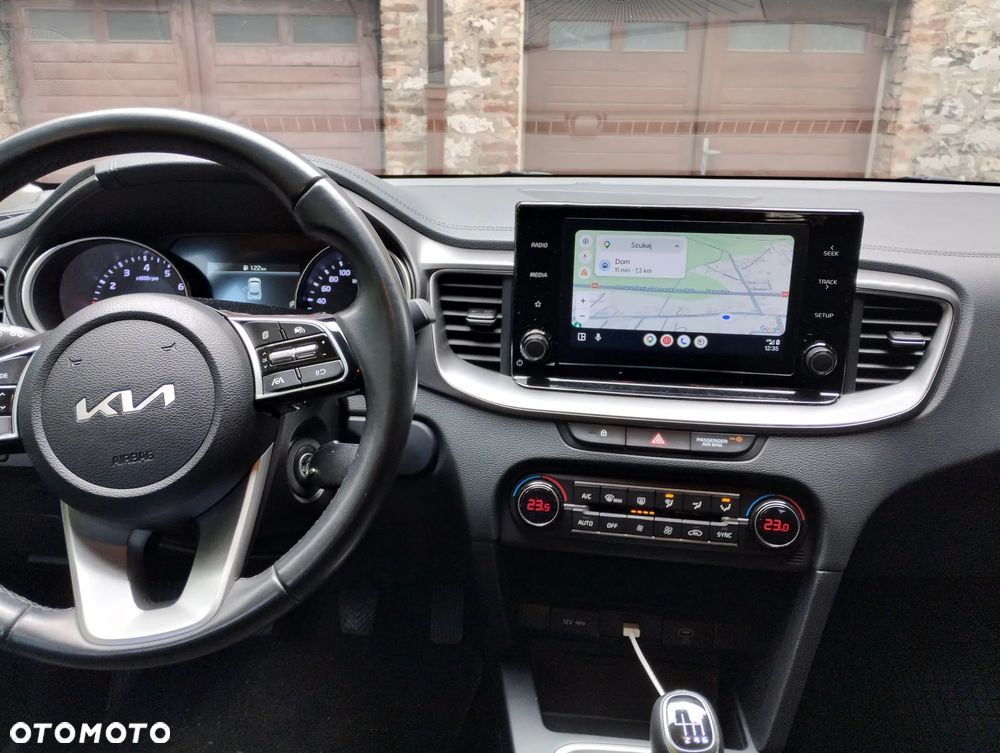 Kia XCeed 1.5 T-GDI M - 3