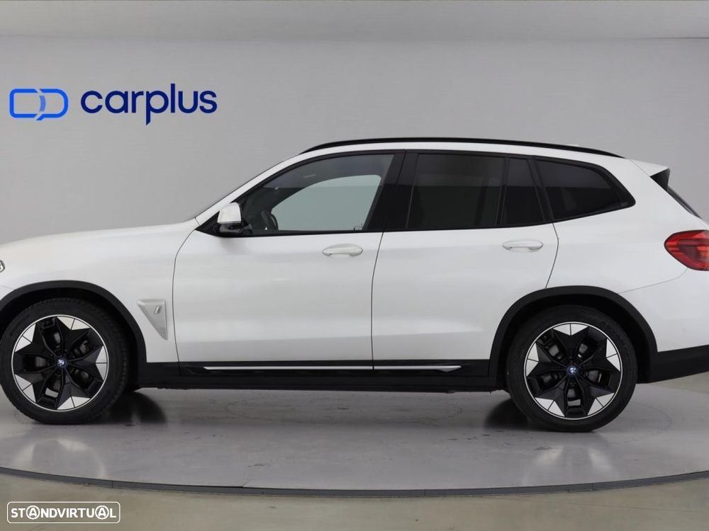 BMW iX3 Impressive - 4