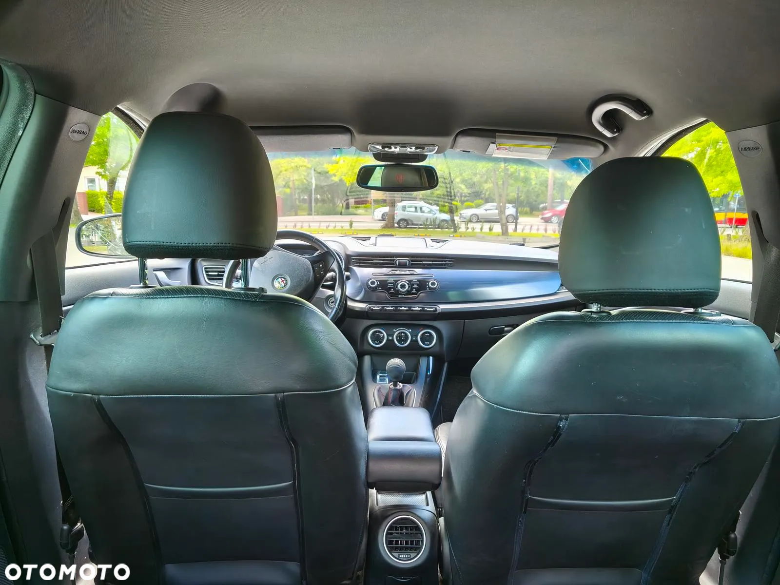 Alfa Romeo Giulietta 2.0 JTDM 16V - 24