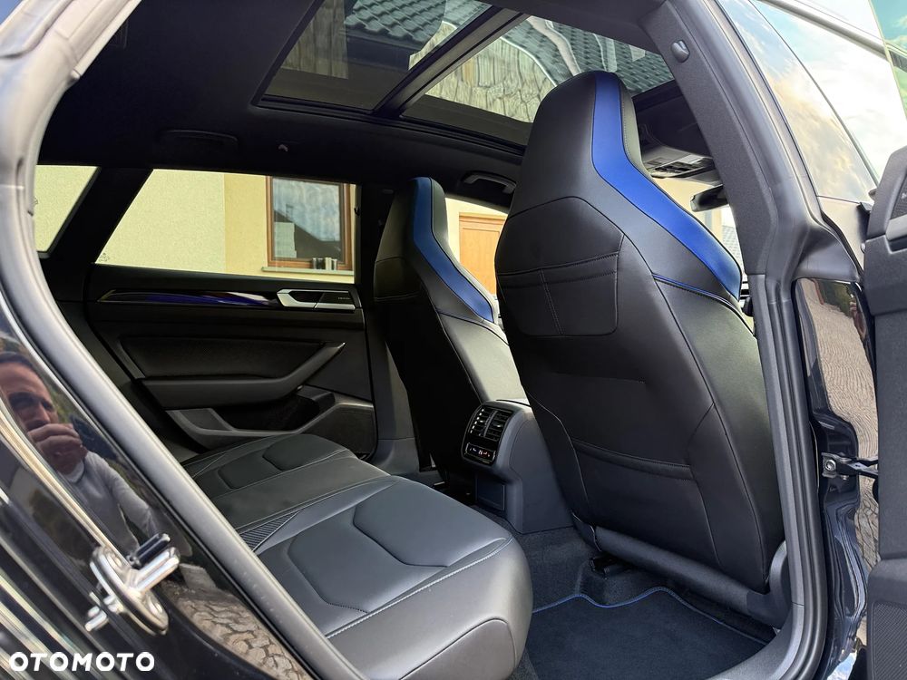 Volkswagen Arteon 2.0 TSI 4Motion R DSG - 33