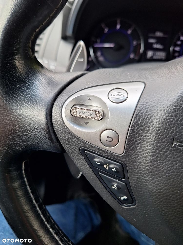 Infiniti FX FX30d S - 27