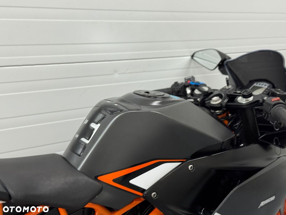 KTM RC 125 - 7