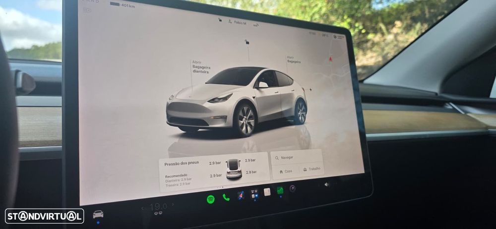 Tesla Model Y Standard Long Range RWD - 8