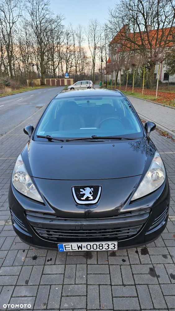 Peugeot 207 - 12
