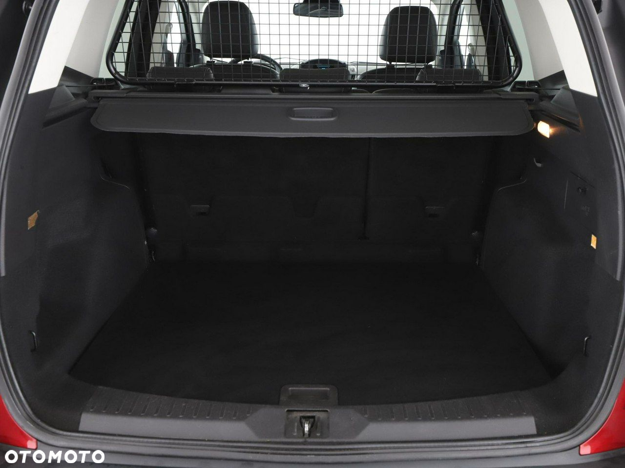 Ford Kuga 2.0 TDCi 2x4 Titanium - 20