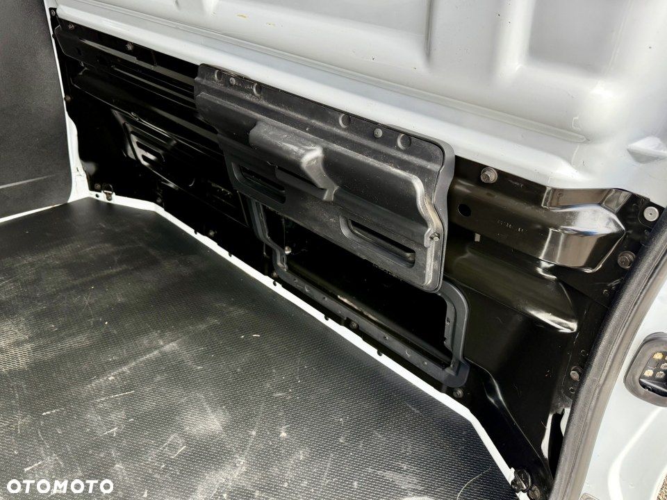 Opel Vivaro - 36