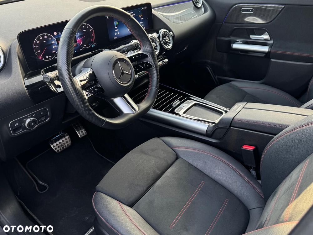 Mercedes-Benz GLA 200 AMG Line - 20