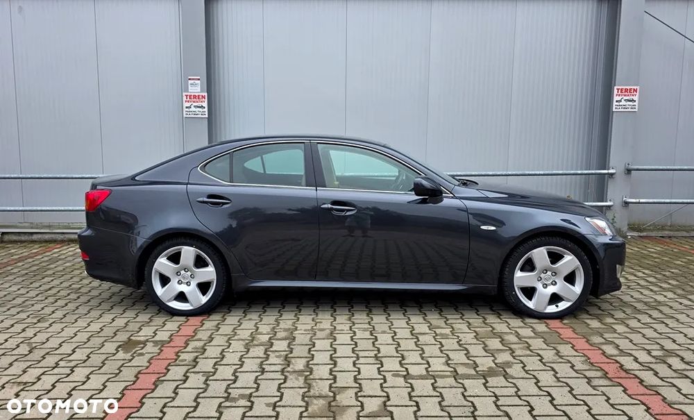 Lexus IS 250 Prestige - 12