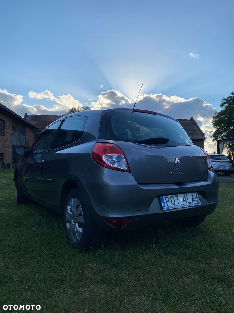 Renault Clio - 4