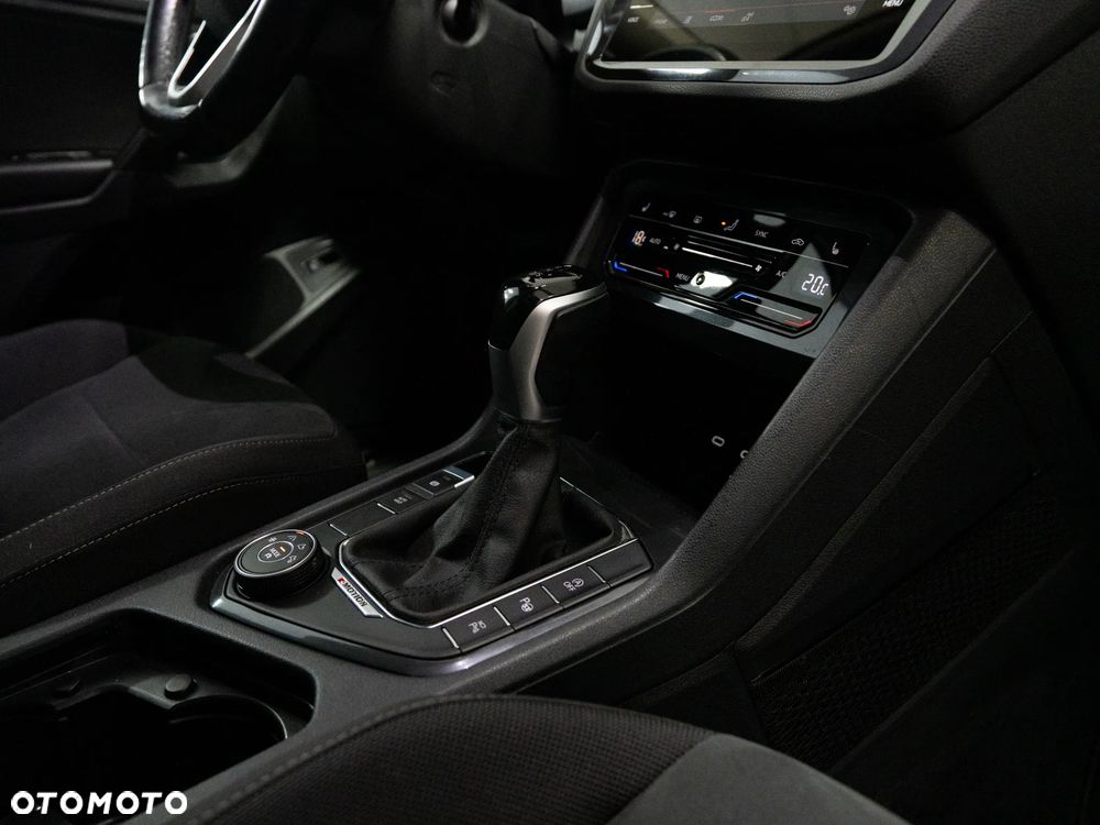 Volkswagen Tiguan Allspace 2.0 TSI 4Mot Elegance DSG - 38