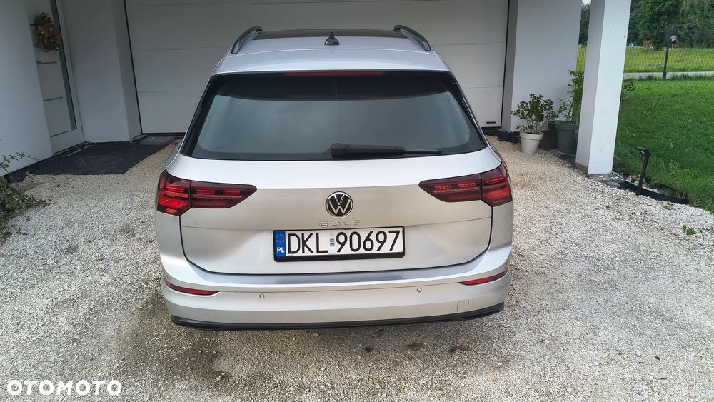 Volkswagen Golf - 6