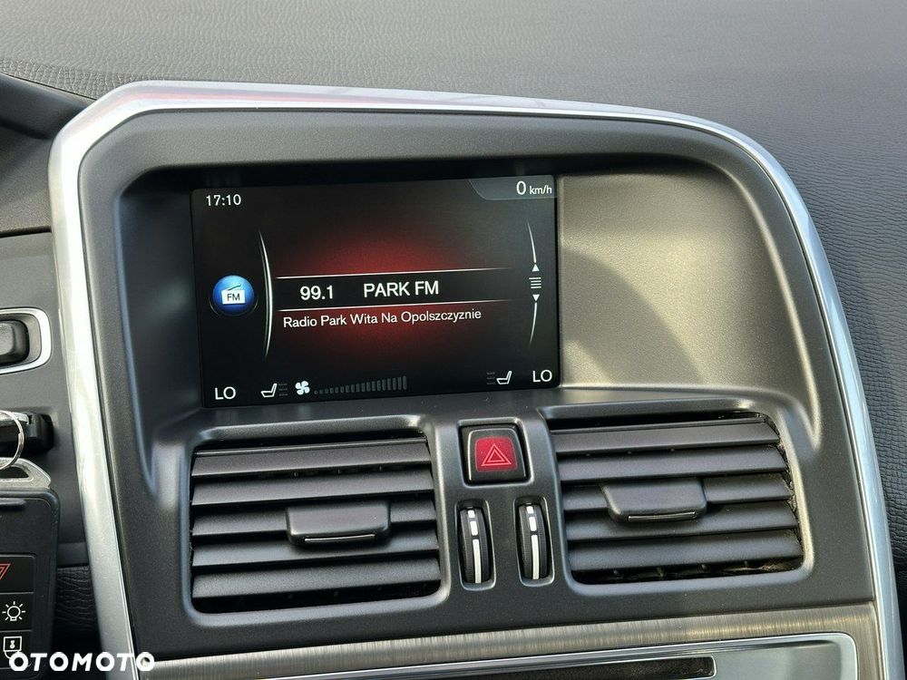 Volvo XC 60 D4 Momentum - 21