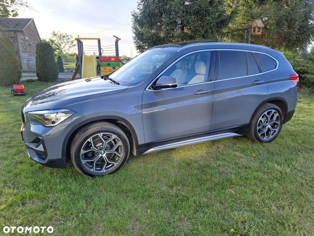 BMW X1 xDrive25i xLine - 4