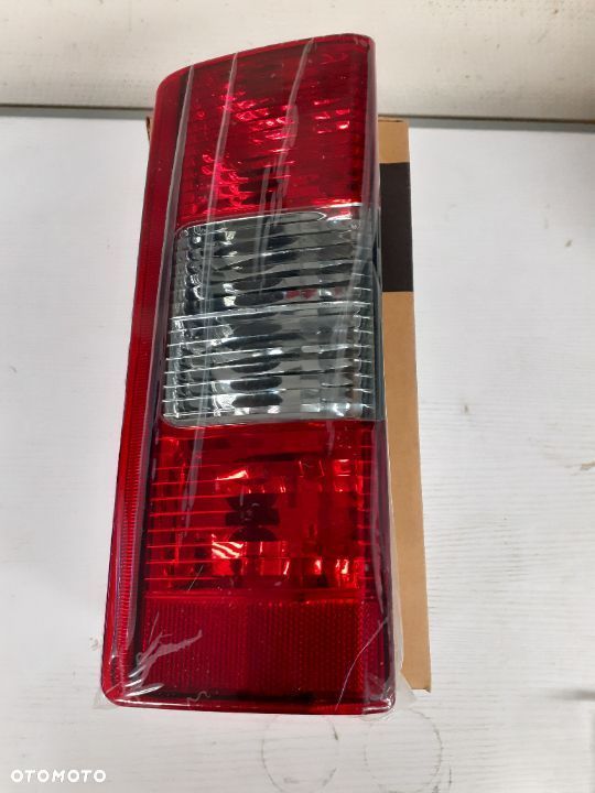 LAMPA TYLNA OPEL COMBO C LEWA LUB PRAWA - 1