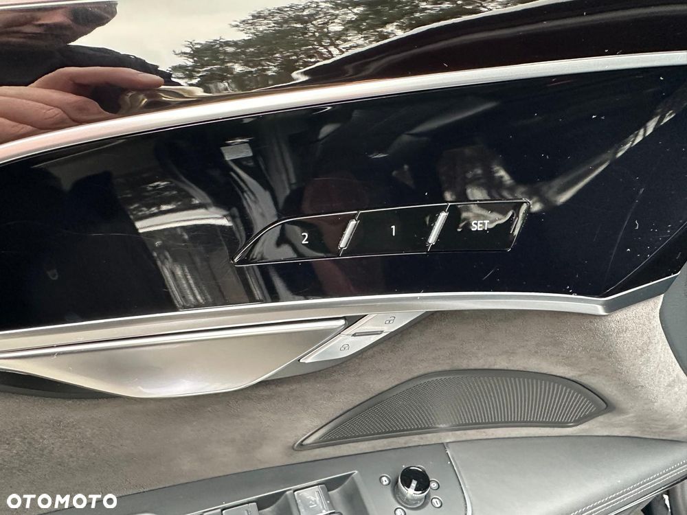 Audi A8 - 14