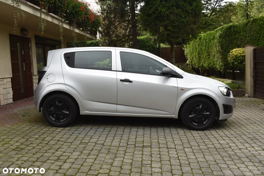Chevrolet Aveo 1.2 LS+ - 2