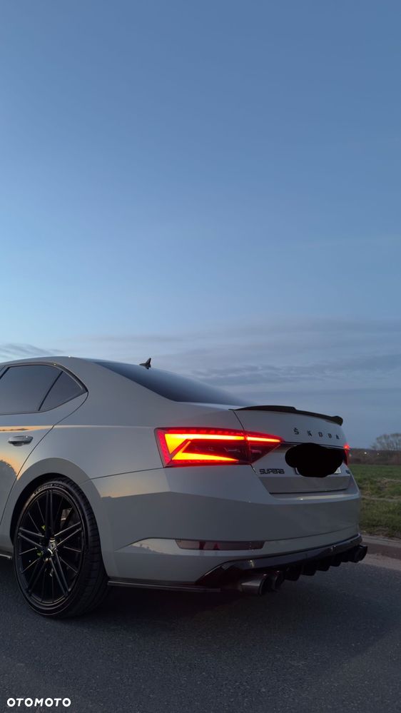 Skoda Superb 2.0 TSI 4x4 Sportline DSG - 8