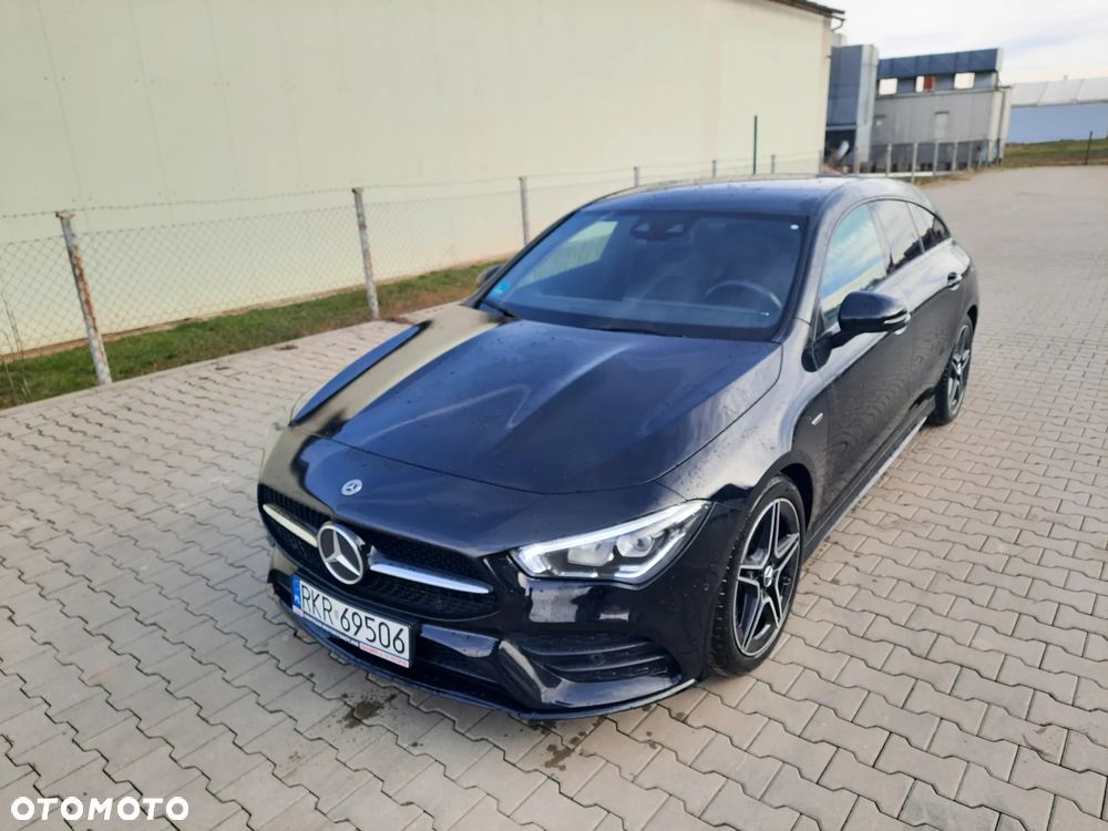 Mercedes-Benz CLA 180 7G-DCT Special Edition - 2