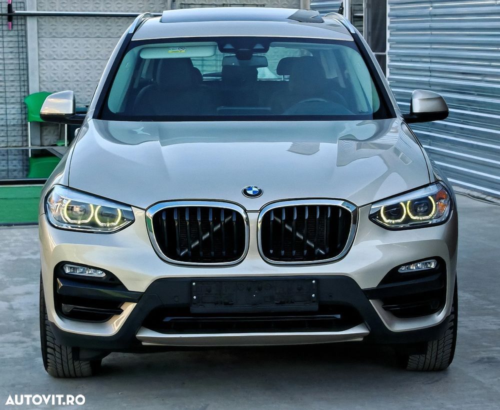 BMW X3 xDrive20i Aut. Luxury Line - 17