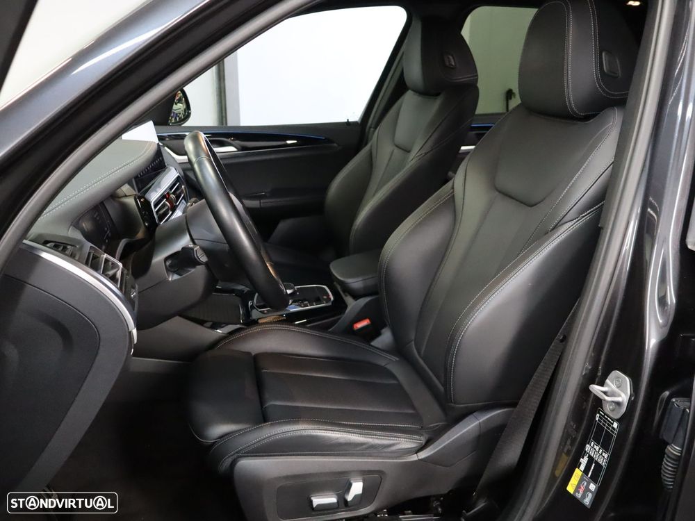 BMW iX3 M Sport Impressive - 9