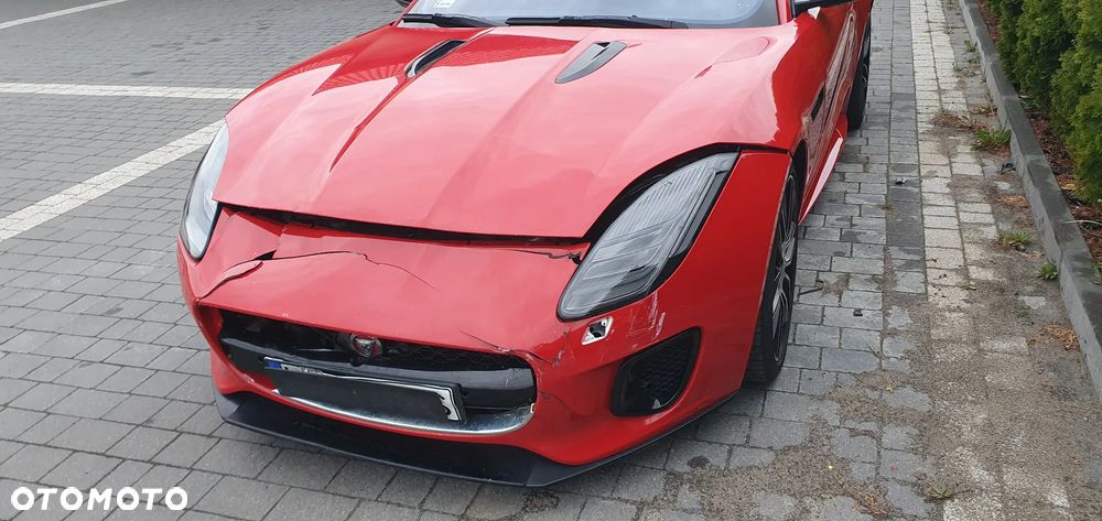 Jaguar F-Type - 8