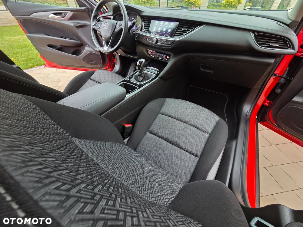 Opel Insignia - 18