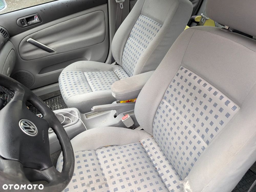 Volkswagen Passat 1.8T - 8