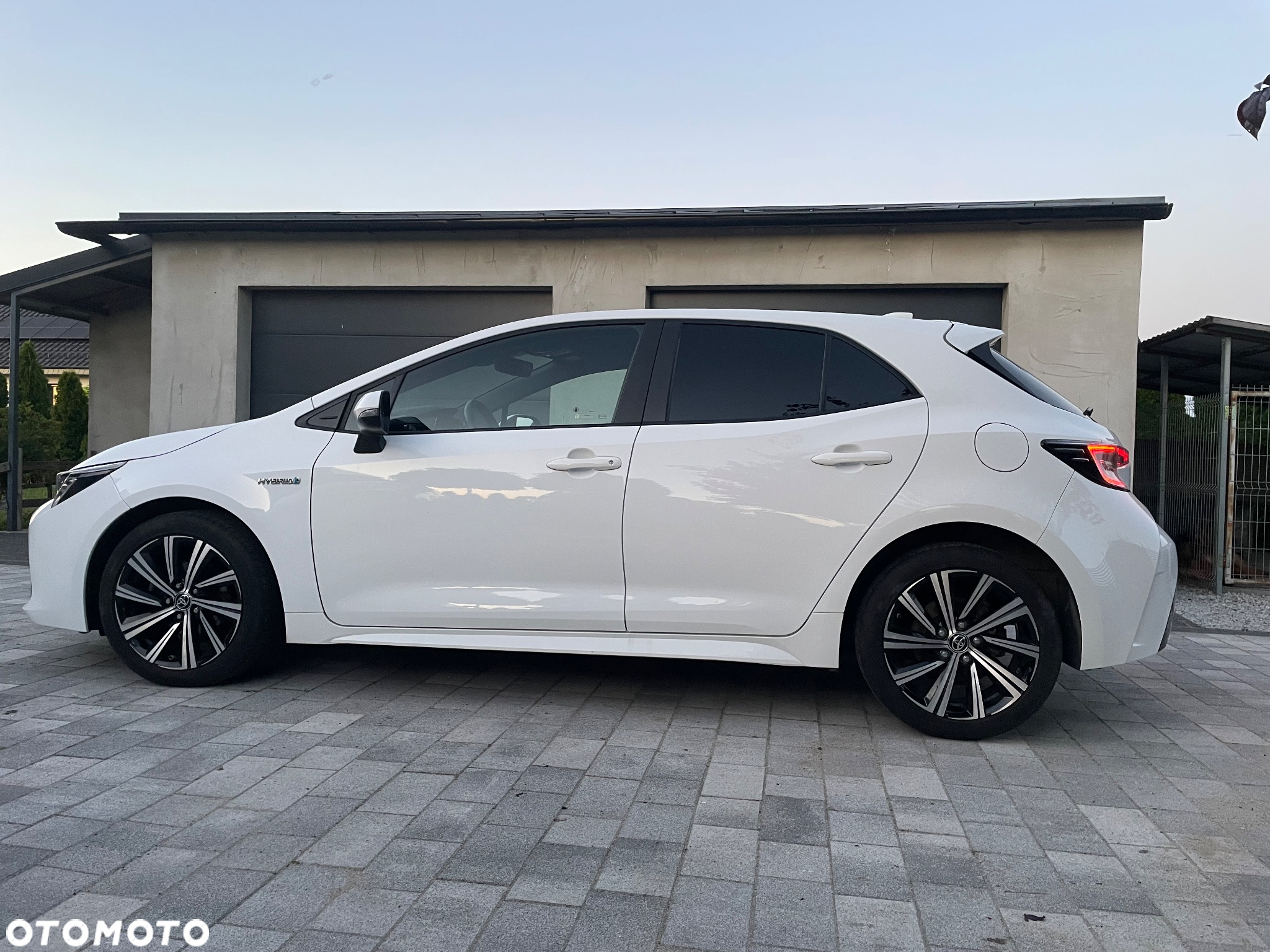 Toyota Corolla 1.8 Hybrid Comfort - 8
