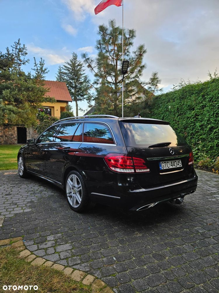 Mercedes-Benz Klasa E 220 CDI DPF BlueEFFICIENCY Elegance - 4