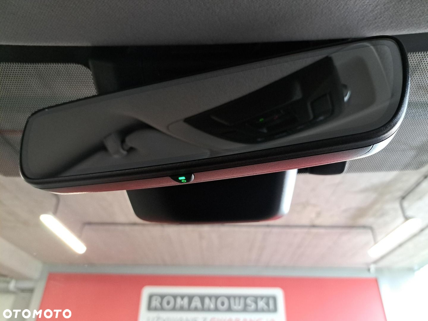 Toyota Corolla 1.8 Hybrid Comfort - 32