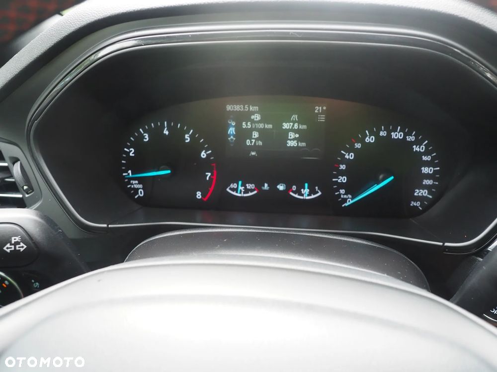 Ford Focus 1.0 EcoBoost mHEV ST-Line X - 26