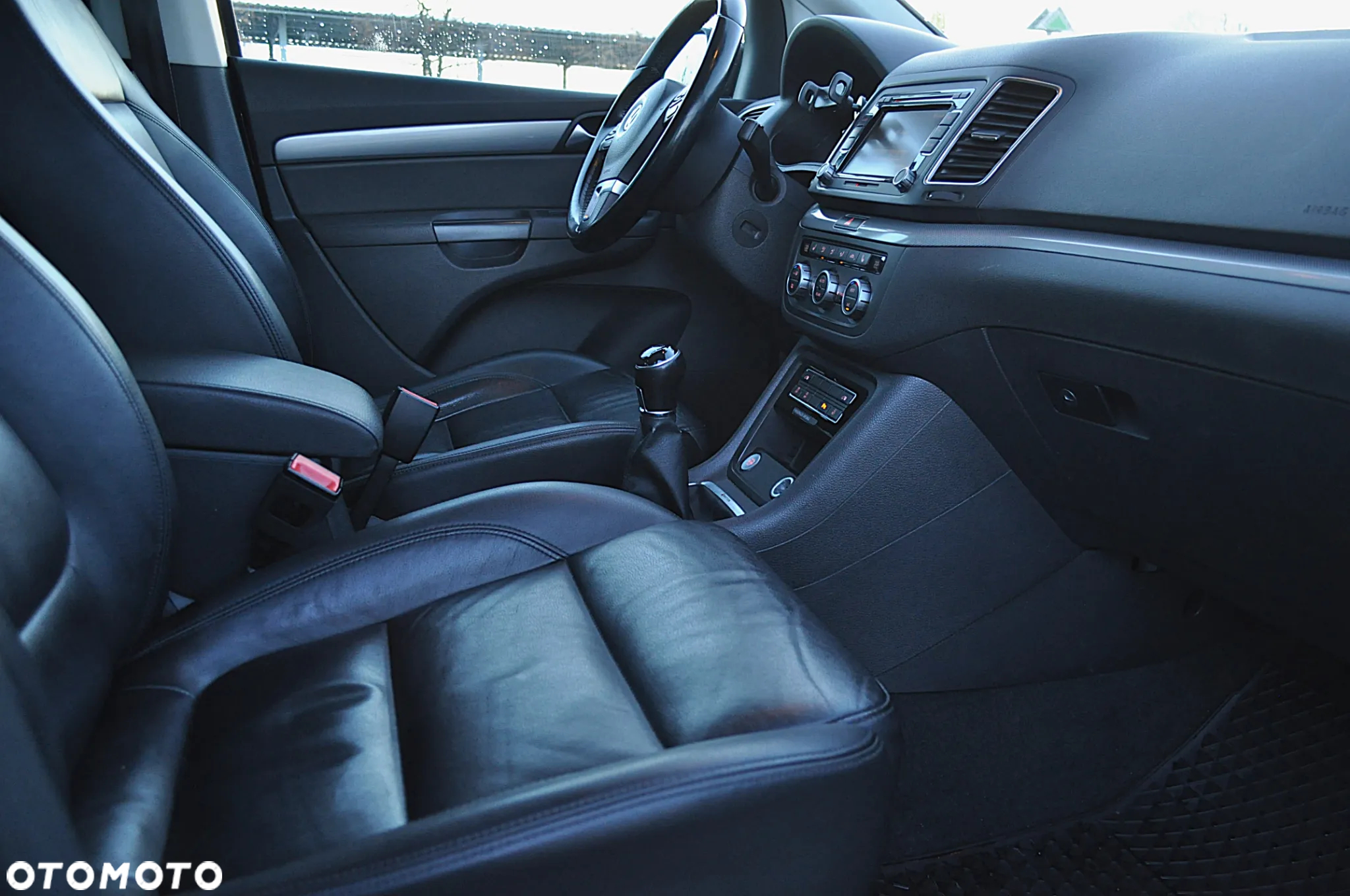 Volkswagen Sharan - 32
