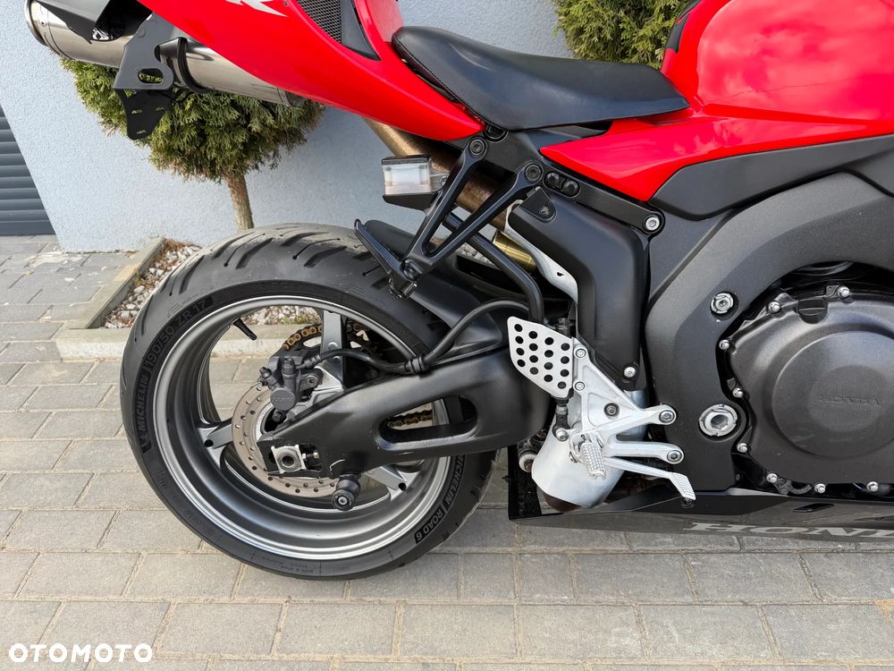 Honda CBR - 17
