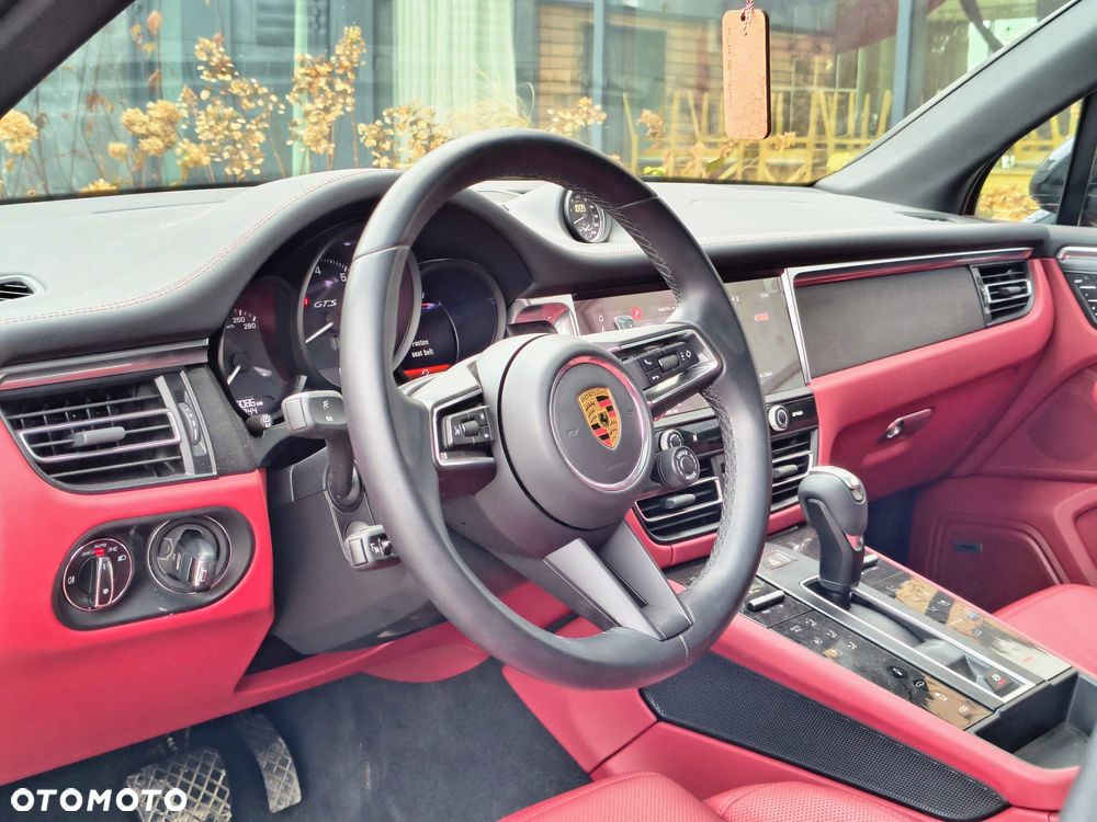 Porsche Macan GTS - 25