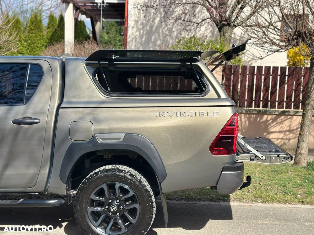 Toyota Hilux 2.8D 204CP 4x4 Double Cab AT Invincible Color Edition - 13
