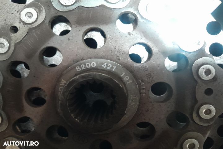 Kit ambreiaj 8200421191 / 8200907206 8200421191 / 8200907206 Nissan Q - 3