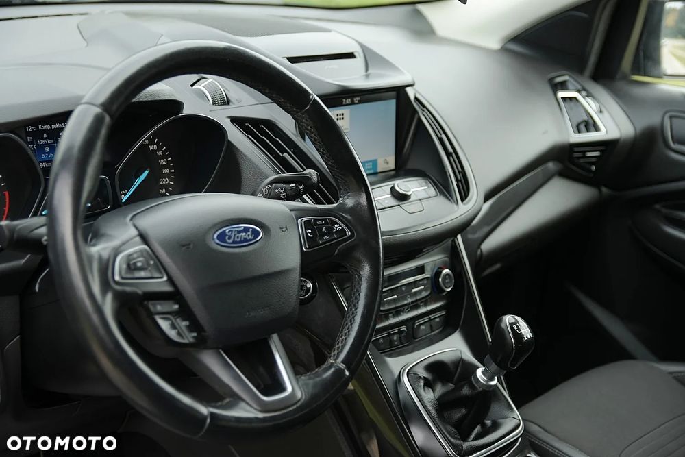 Ford Kuga 2.0 TDCi 4x4 Titanium - 29