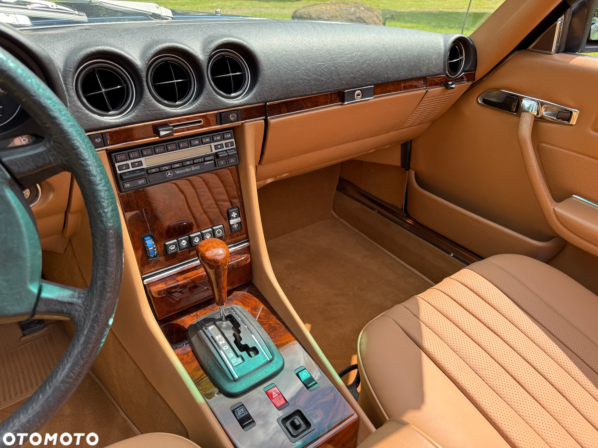 Mercedes-Benz SL - 13