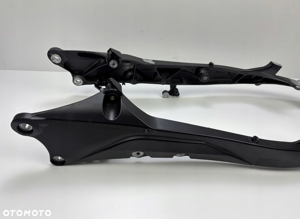 Tylna rama stelaż Honda CBR 600RR PC69 2024- Oryginał - 5