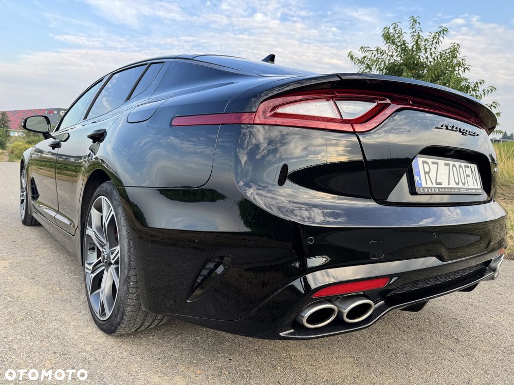 Kia Stinger 3.3 T-GDI V6 GT AWD - 21