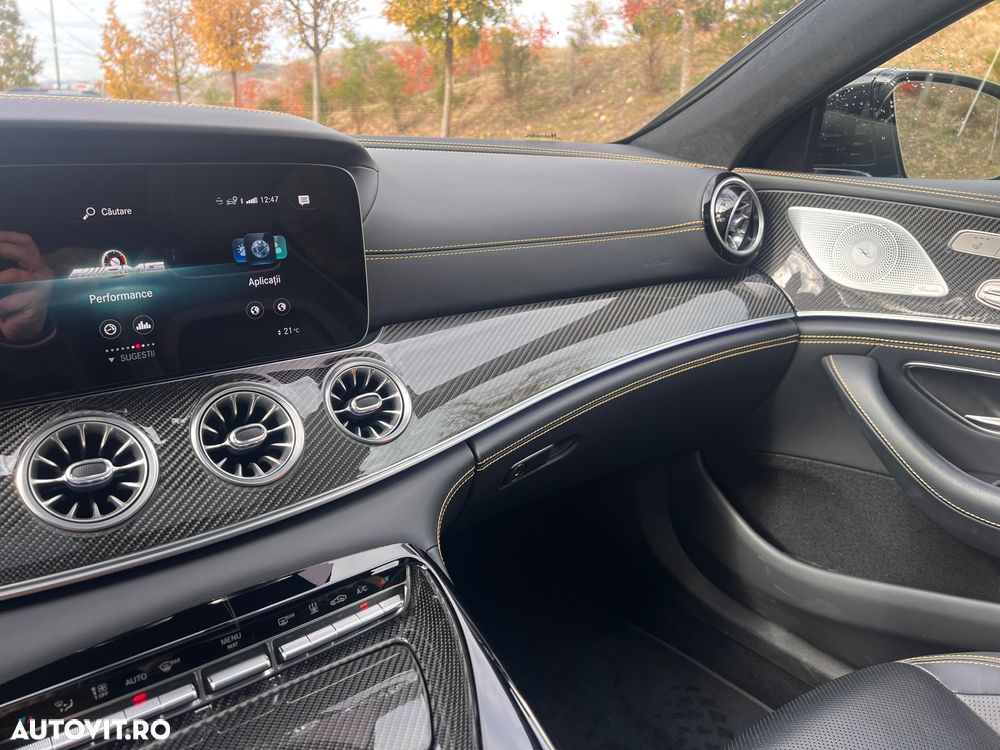 Mercedes-Benz AMG GT 43 4MATIC+ MHEV - 27