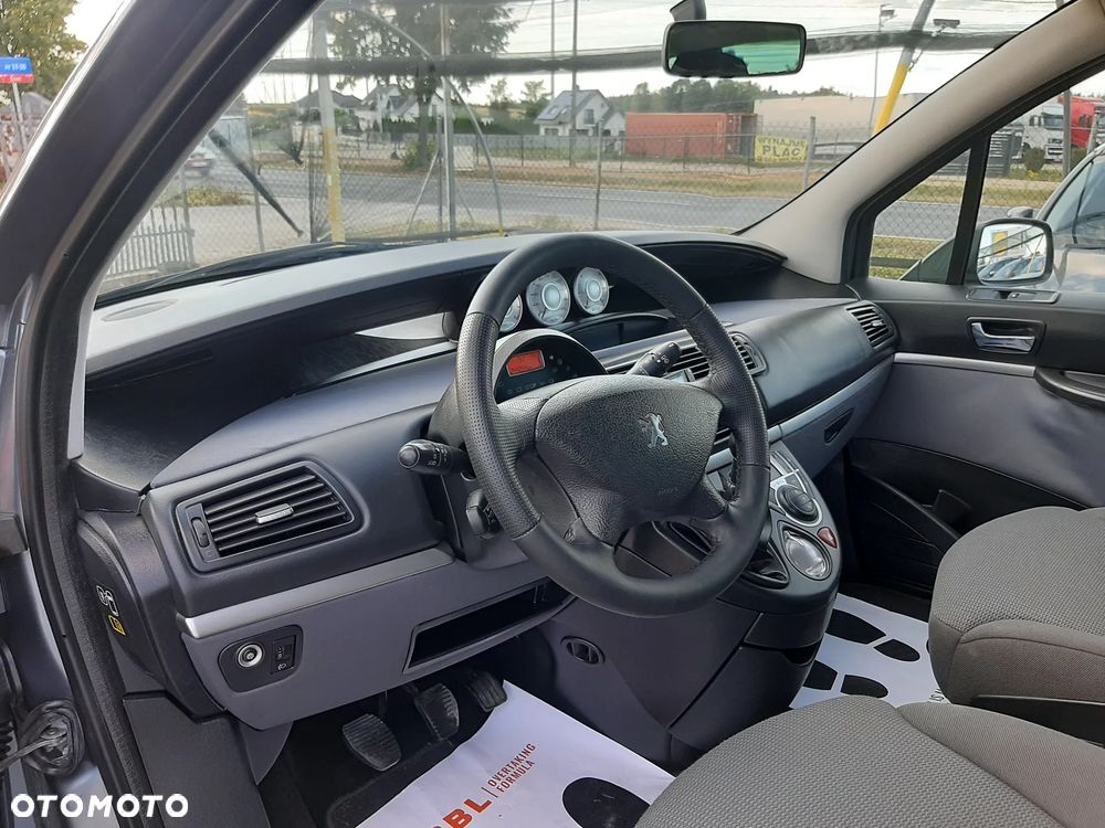 Peugeot 807 140 Premium - 19