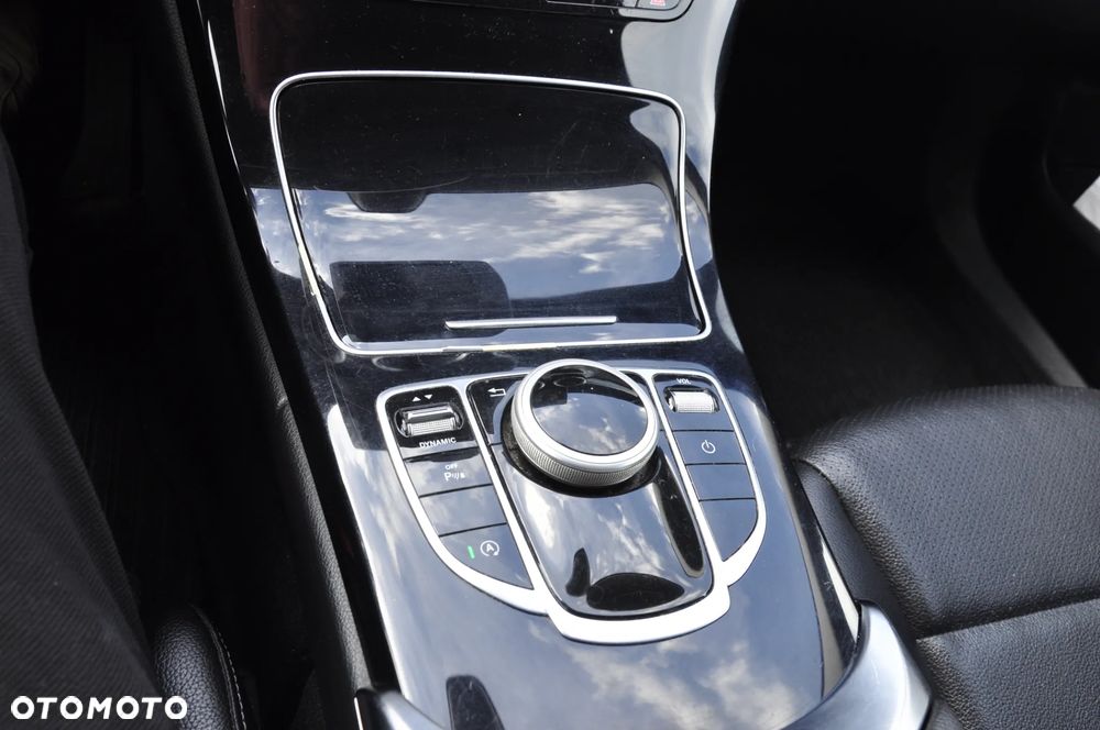 Mercedes-Benz Klasa C 200 (BlueTEC) d 7G-TRONIC Exclusive - 24