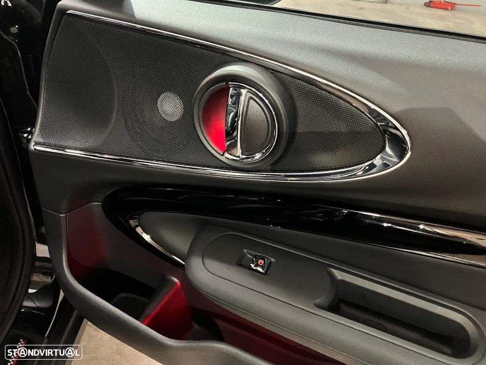 MINI Clubman John Cooper Works Premium P. JCW Plus Auto - 27