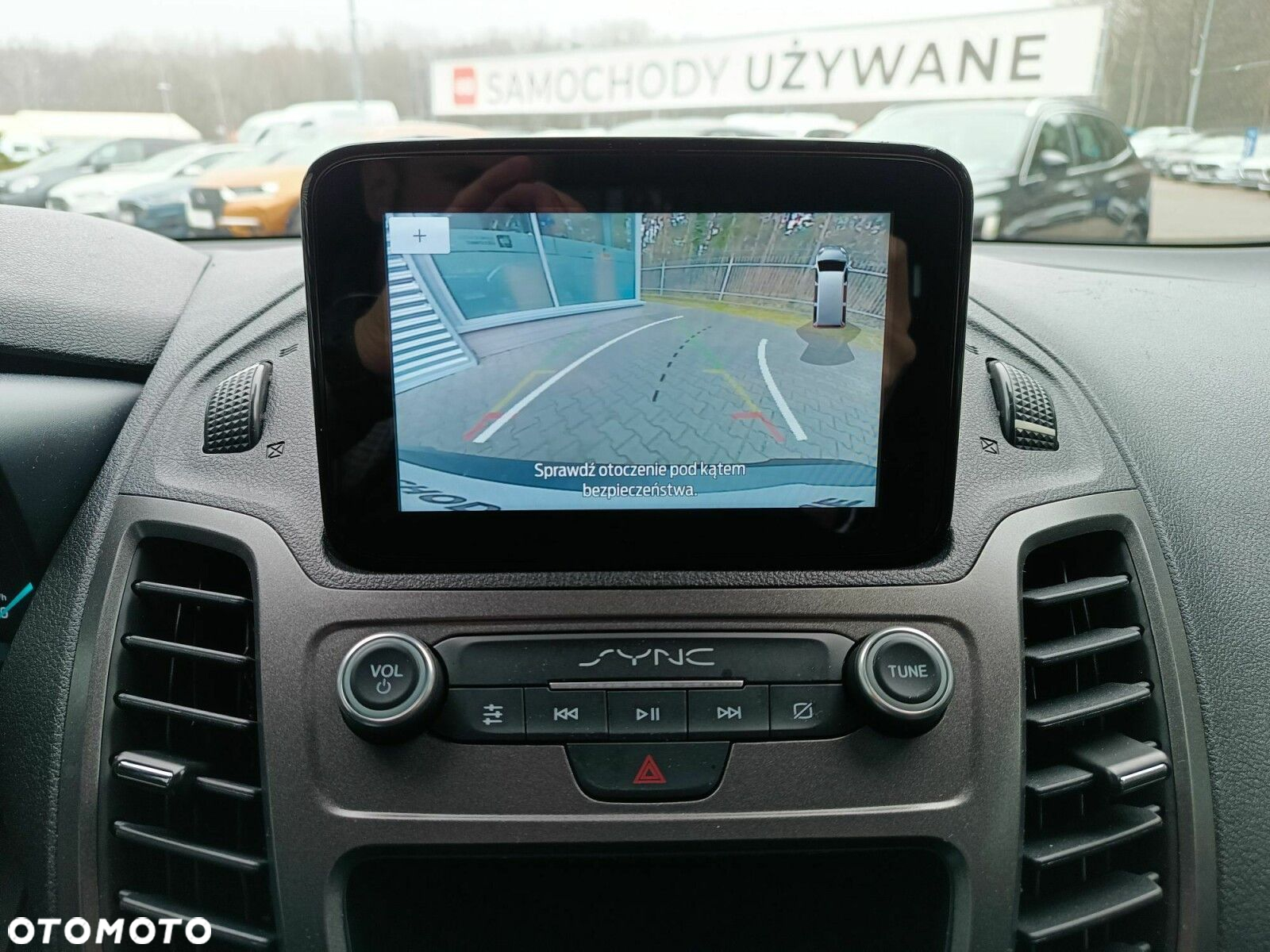 Ford Tourneo Connect 1.5 EcoBlue Trend PowerShift - 23