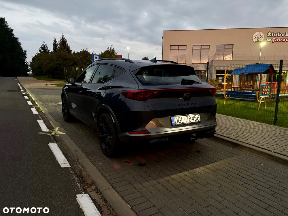 Cupra Formentor 1.4 e-Hybrid DSG Tribe Edition - 4