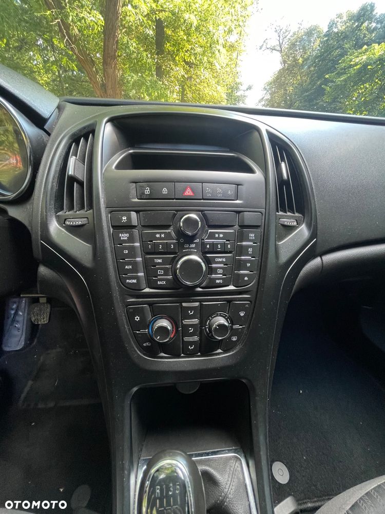 Opel Astra 1.6 Active - 11